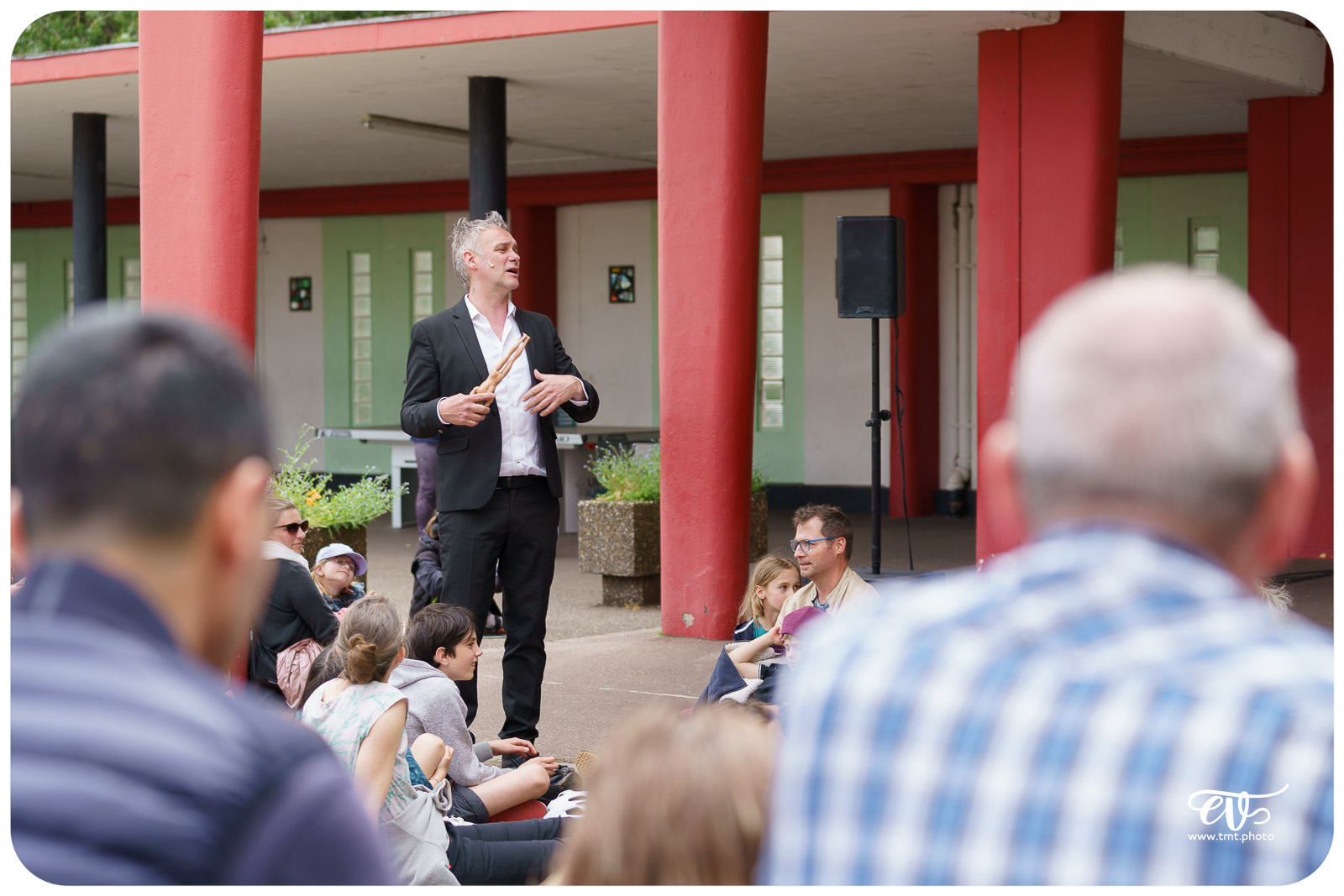 COWBOY OU INDIEN (GROUPE DEJA)